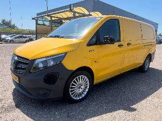 danneggiata veicoli commerciali Mercedes eVito Extra Lang 66 kWh 2021/9