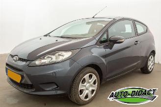 Vaurioauto  passenger cars Ford Fiesta Airco - 1.25 Limited 2009/10