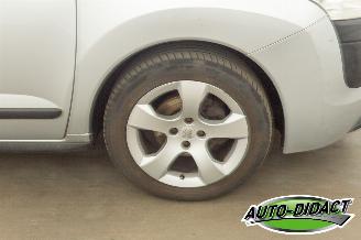 Peugeot 3008 1.6 VTi ST - Pano - Airco - Navi picture 30