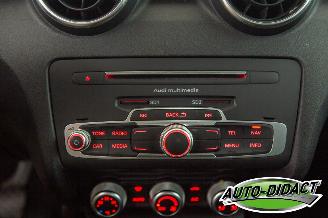Audi A1 1.0 TFSI Navi Airco Leder picture 9