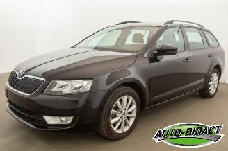 uszkodzony samochody osobowe Skoda Octavia 1.2 TSI 77kW Navi Clima Ambition 2015/8