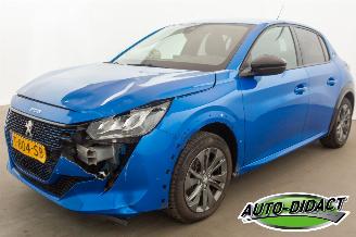 Coche accidentado Peugeot e-208 50 kWh 63.142 km Allure Pack 2023/8