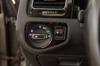 Volkswagen Golf 1.6 TDI Clima Navi Highline picture 15