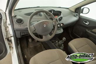 Renault Twingo 1.2-16V Airco 72.428 km NAP 1e eigenaar Authentique picture 21