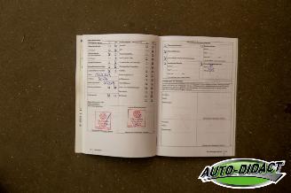 Volkswagen Golf 1.6 TDI Automaat Navi Clima picture 39