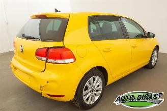 Volkswagen Golf 1.6 TDI Automaat Navi Clima picture 4
