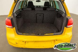 Volkswagen Golf 1.6 TDI Automaat Navi Clima picture 35