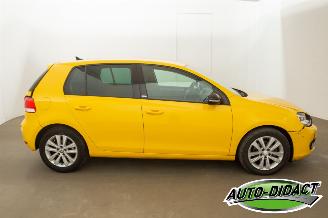 Volkswagen Golf 1.6 TDI Automaat Navi Clima picture 37