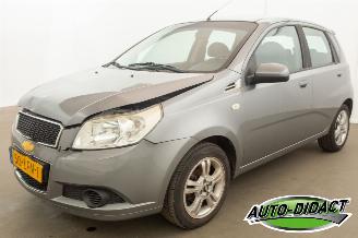 Coche accidentado Chevrolet Aveo 1.2 16V Airco LS B-clever 2010/3