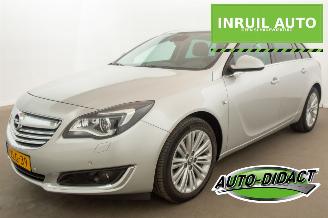 uszkodzony samochody osobowe Opel Insignia 1.6T Automaat Navi Clima Business+ 2015/1