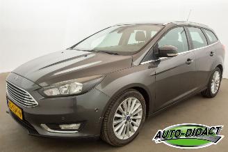 škoda osobní automobily Ford Focus 1.0 92 kw VERBRUIKT KOELVLOEISTOF Navi Clima Titanium Edition 2015/12