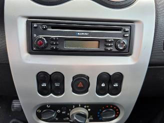 Dacia Sandero 1.4 Lauréate Airco picture 7