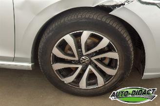 Volkswagen Golf 1.0 Navi Camera 122.175 km Active picture 29
