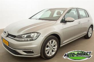 krockskadad bil auto Volkswagen Golf 1.0 TSI Navi Clima 108.391 km NAP Comfortline 2018/11