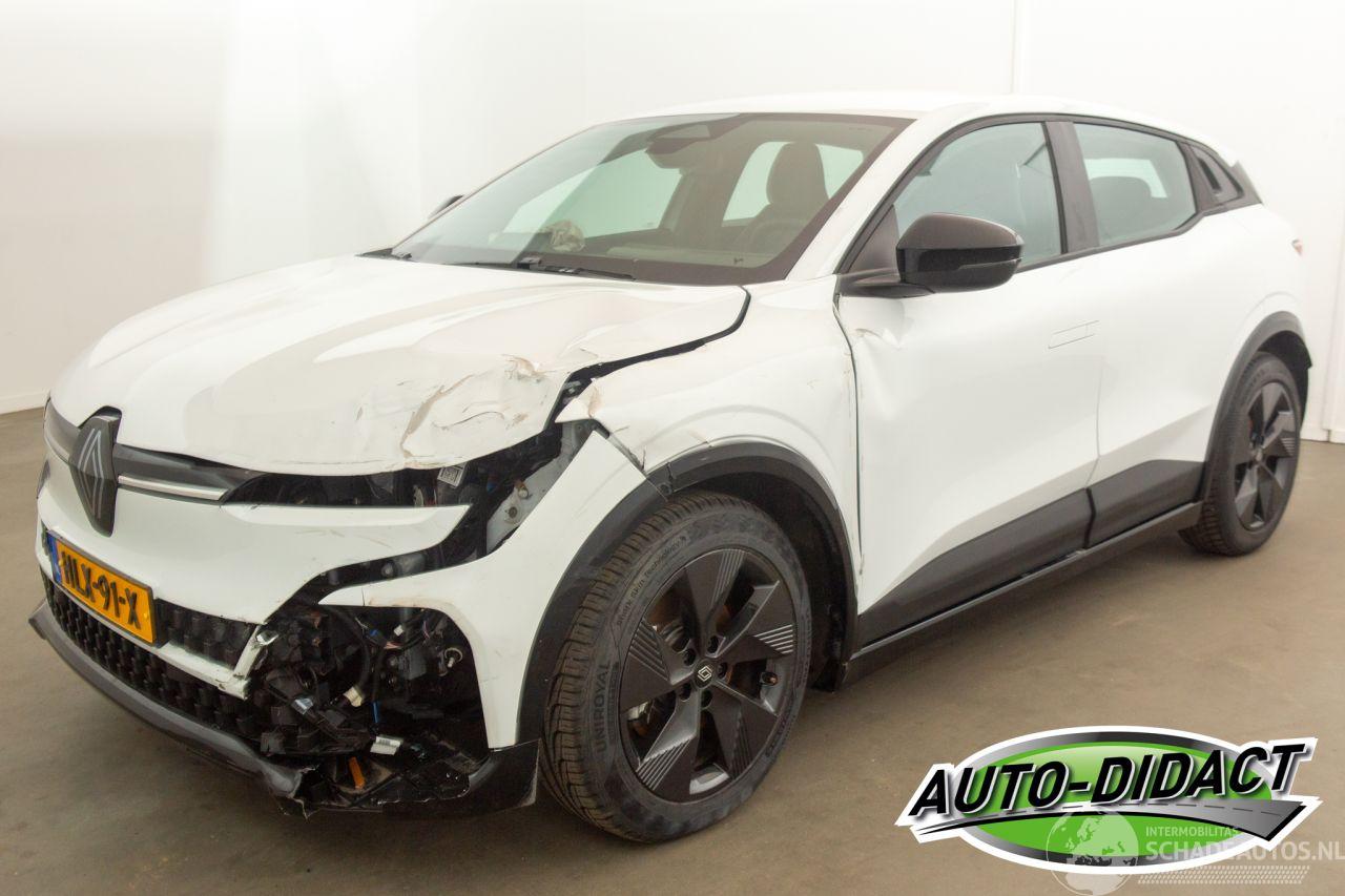 Renault Mégane E-Tech 40 kWh 18.775 km NAP Urban Range Evolution