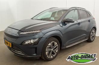 Unfallwagen Hyundai Kona EV 64 kWh 43.327 km NAP Fashion 2024/2