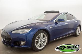  Tesla Model S 85D 386kW 4WD Pano Navi Camera Leder 2015/12