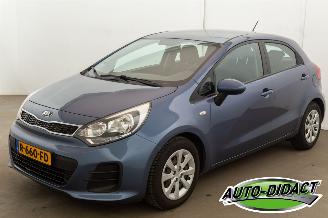  Kia Rio 1.2 CVVT Airco Cruise 126.615 km ComfortLine 2015/11