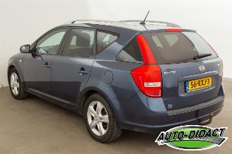 Kia Cee d 1.4 CVVT Navi Airco picture 3