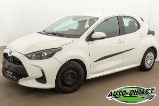 Schadeauto Toyota Yaris 1.5 Hybrid Automaat Clima 2022/5