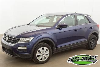 Schadeauto Volkswagen T-Roc 1.6 TDI Navi Airco 2020/5