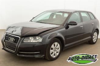 Auto incidentate Audi A3 1.6 TDI Leder Clima Attraction 2012/5