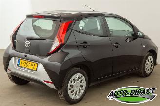 Toyota Aygo 1.0 VVT-i x-play 54.512 km Airco Camera picture 4
