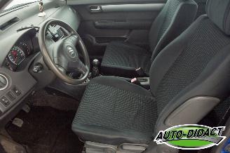 Suzuki Swift 1.3 GLS picture 15