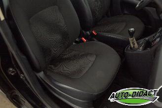 Hyundai I-10 1.0 i-Drive Airco Cool picture 10
