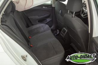 Volkswagen Golf 2.0 TDI 85kW Digi Dash Navi Life Business picture 18