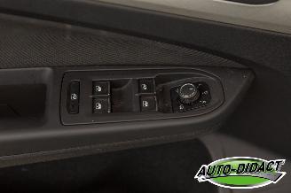Volkswagen Golf 2.0 TDI 85kW Digi Dash Navi Life Business picture 10