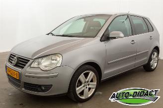 krockskadad bil auto Volkswagen Polo 1.4-16V Airco Navi Comfortline 2008/7