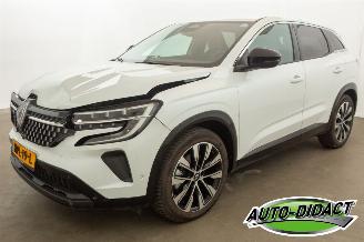 Unfallwagen Renault Austral 1.2 E-Tech Full Hybrid Digi Dash Camera Navi 200 Techno 2025/5