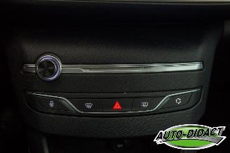 Peugeot 308 1.5 BlueHDi Navi Clima Blue Lease Executive picture 10