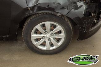 Hyundai I-10 1.0i i-Motion Clima Comfort picture 31