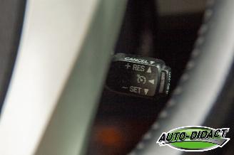 Toyota Prius 1.8 Plug-in Dynamic Business picture 15