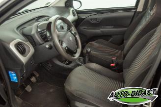 Peugeot 108 Cabrio 1.0 VTi Airco Active Top picture 24