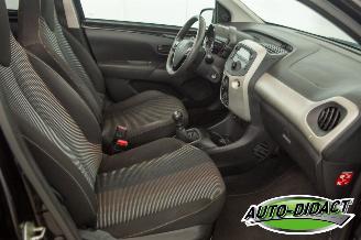 Peugeot 108 1.0 VTi Active Top picture 15