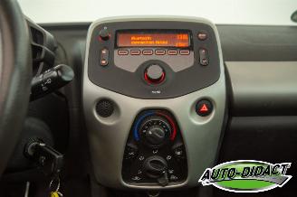Peugeot 108 1.0 VTi Active Top picture 30