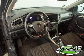 Volkswagen T-Roc 1.0 TSI Digi Dash Navi Camera Clima Style Business picture 25