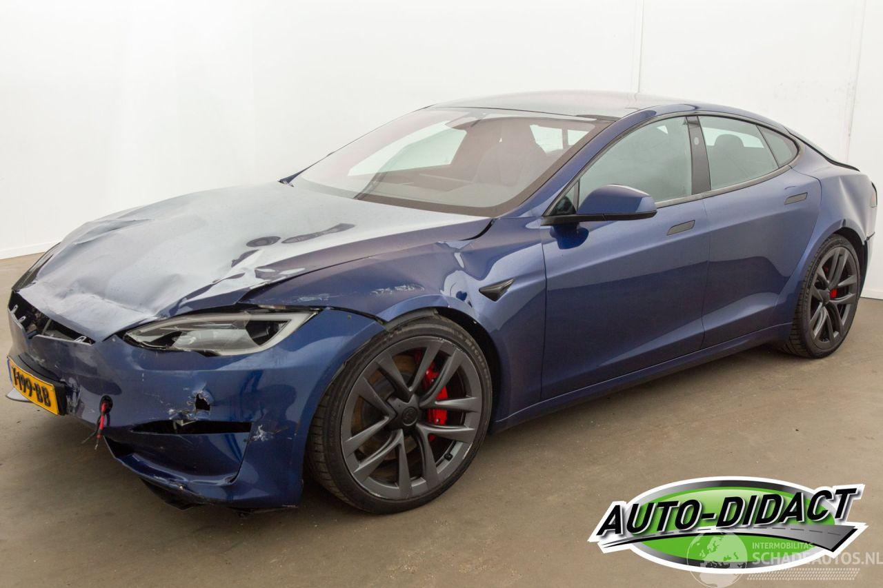 Tesla Model S Plaid AWD 932 kW 75.431 km NAP
