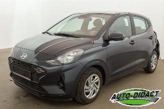 Voiture accidenté Hyundai I-10 1.0 Automaat 19.574 km Navi Camera Airco Comfort 2025/2