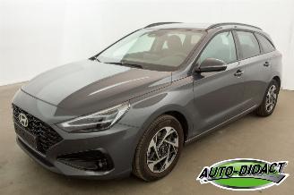 Voiture accidenté Hyundai I-30 1.5 Hybrid Automaat Navi Camera Clima 2025/8