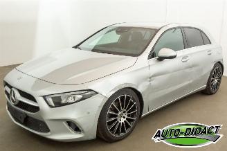 Unfallwagen Mercedes A-klasse A180d Automaat Navi Camera Cima 2019/2