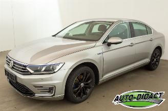 skadebil auto Volkswagen Passat 1.4 TSI GTE Automaat Navi Clima 2015/12