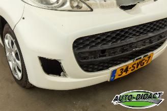 Peugeot 107 1.0-12V Airco picture 22