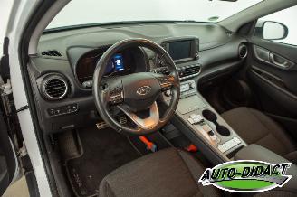 Hyundai Kona 64 kWh SOH 100% EV Comfort Camera Clima picture 26