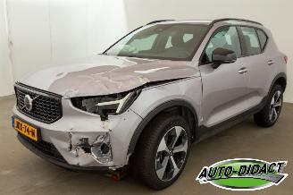 krockskadad bil auto Volvo XC40 2.0 B4 18.337 km NAP Automaat Digi Dash Plus Dark 2025/11