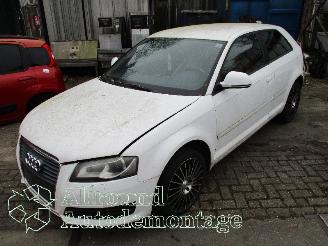 demontáž osobní automobily Audi A3 A3 Sportback (8PA) Hatchback 5-drs 2.0 TDI 16V (CBAB) [103kW]  (09-200=
4/03-2013) 2008