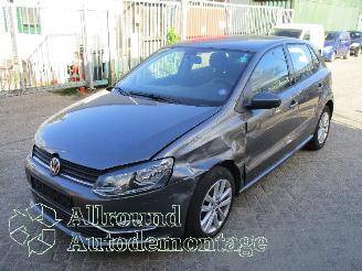 Vrakbiler auto Volkswagen Polo Polo V (6R) Hatchback 1.2 TSI 16V BlueMotion Technology (CJZC(Euro 6))=
 [66kW]  (02-2014/10-2017) 2014/0